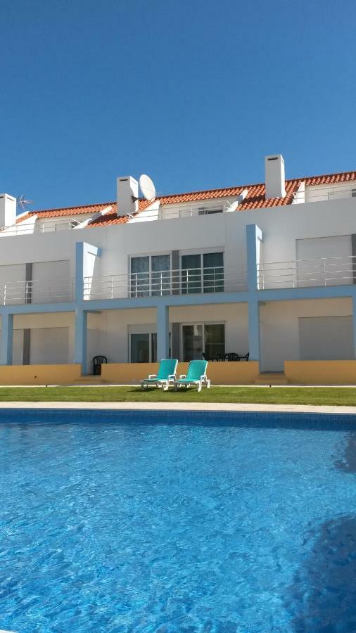 Townhous Praia Da Areia Branca Praia da Lourinhã Extérieur photo
